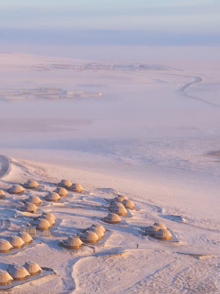 Volcano-In Hotel of Arrivals